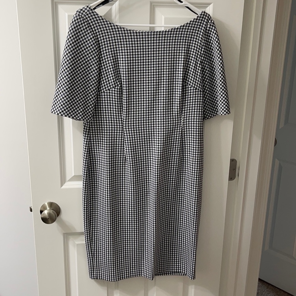 Like new Calvin Klein plaid dress women’s size 12
